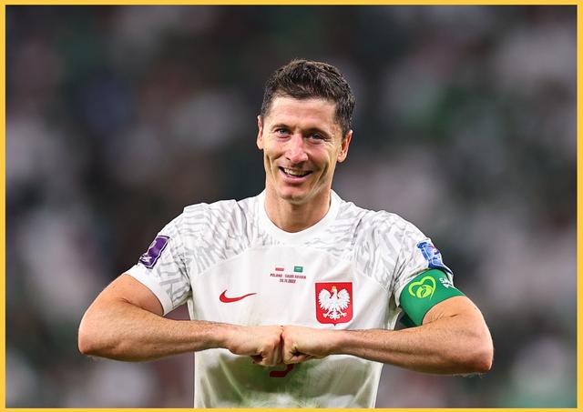 开云体育下载网址-加拿大队不断突破！，莱万多夫斯基连续五场比赛得分超过比赛规则变更上演精彩一战的简单介绍