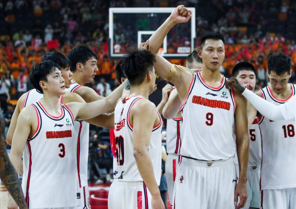 开云体育下载APP-今晚广东宏远伤情更新——欧超杯节点到来，底气十足，训练强度明显提升(广东宏远最新外援试训)