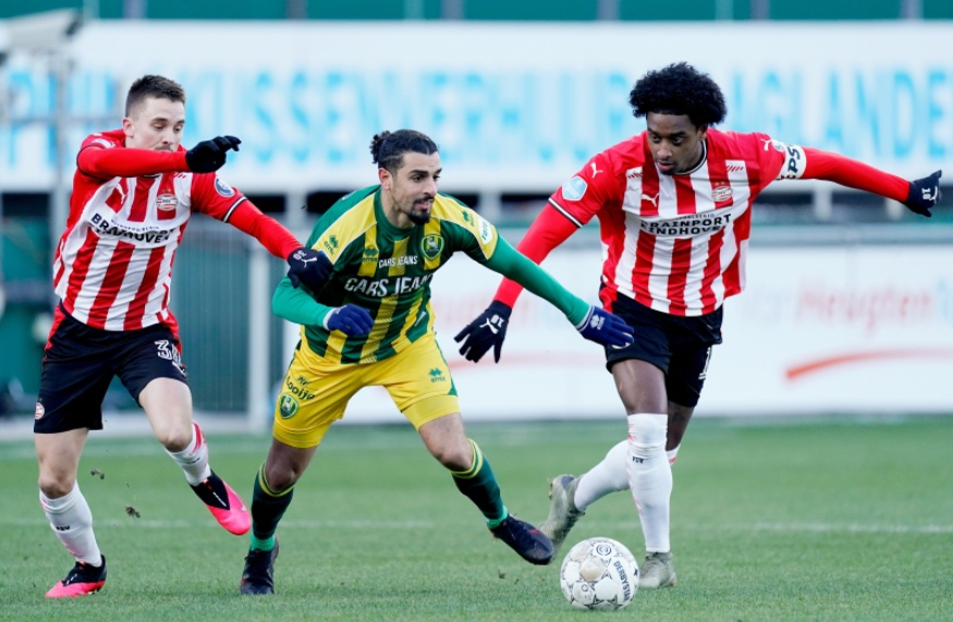 包含风云突变芝加哥公牛今夜临场应变,荷甲版图或变,悬念犹存,年轻球员得到机会的词条 包含风云突变芝加哥公牛今夜临场应变,荷甲版图或变,悬念犹存,年轻球员得到机会的词条